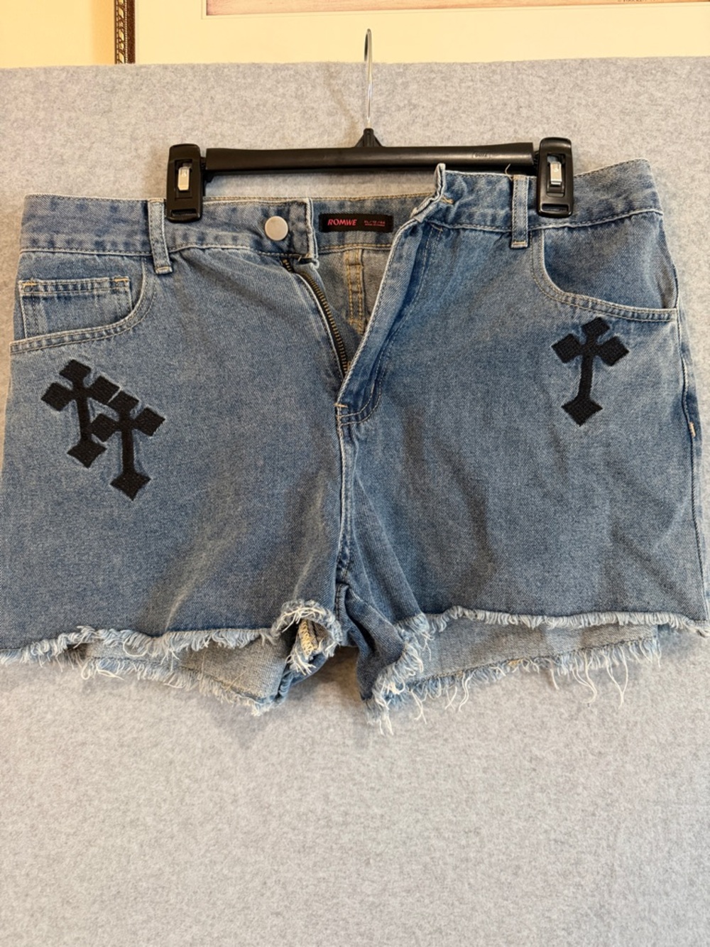 ROMWE Blue Denim Cutoff Shorts with Black Cross Patches